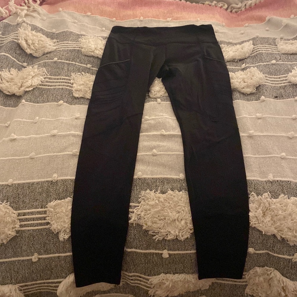 Black Lululemon Leggings with Pockets